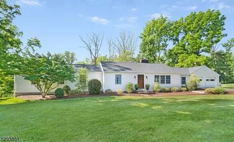 155 E Mendham Rd, Mendham Twp, NJ 07945