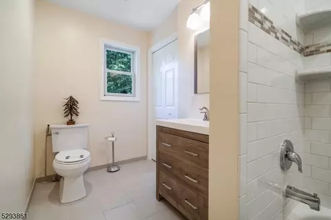 155 E Mendham Rd, Mendham Twp, NJ 07945 photo 19