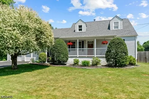 5 Washington St, Mount Olive, NJ 07828