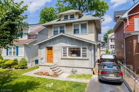 141 Dalton St, Roselle Park, NJ 07204