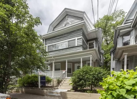 781 S 12th St, Newark, NJ 07108