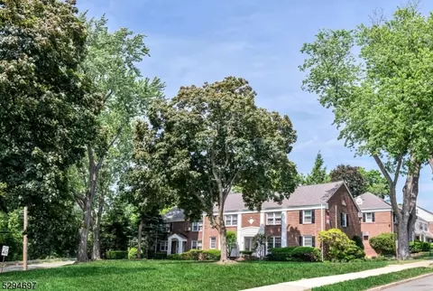 153 River, Elmwood Park, NJ 07407