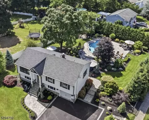 117 Sunset Rd, Pequannock Twp, NJ 07444