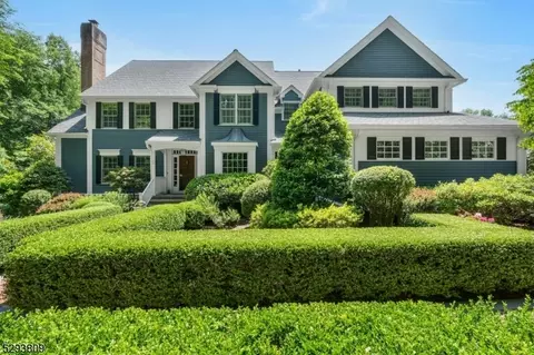 8 Michael Rd, Mendham Twp, NJ 07945