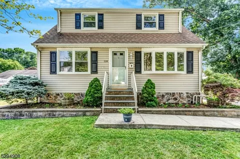128 2nd St, Middlesex, NJ 08846