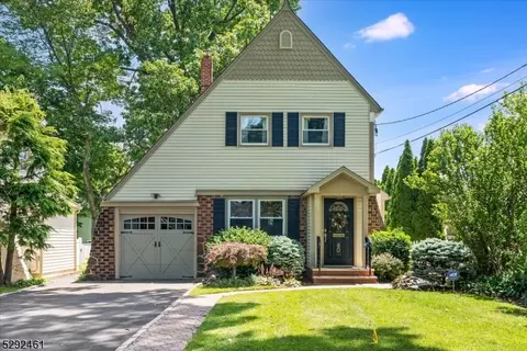 60 Lyall Rd, Clifton, NJ 07012
