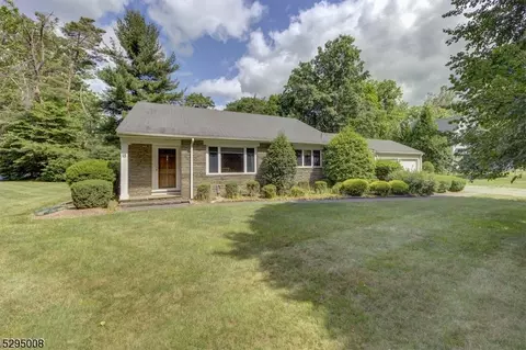 15 Treadwell Ave, Madison, NJ 07940