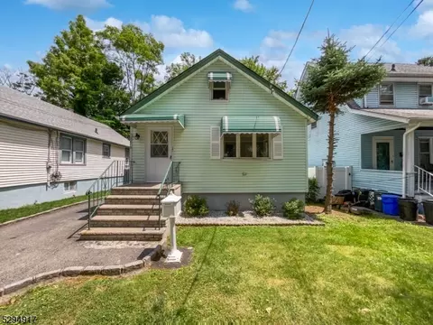 2079 Allen St, Rahway, NJ 07065