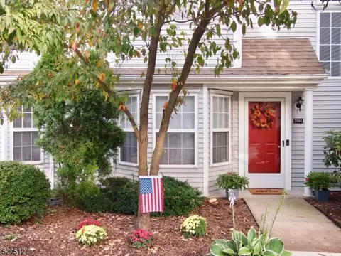 2804 Tudor Dr #2804, Pompton Plains, NJ 07444