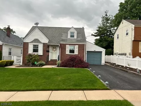 428 Sutton Ave, Hackensack, NJ 07601