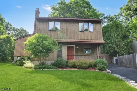 16 Birch Rd, Ringwood, NJ 07456