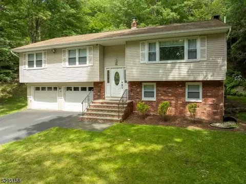 28 Hi Lo Ter, West Milford Twp, NJ 07435