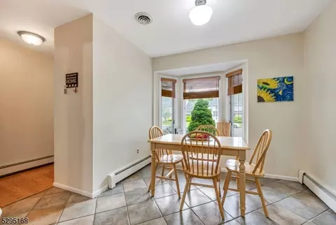 38 Matthew Rd, Wayne, NJ 07470 photo 6