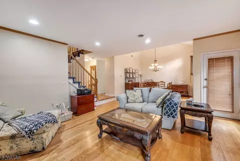 38 Matthew Rd, Wayne, NJ 07470 photo 12