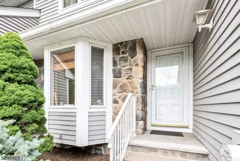 38 Matthew Rd, Wayne, NJ 07470 photo 2