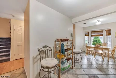 38 Matthew Rd, Wayne, NJ 07470 photo 8