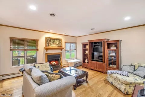 38 Matthew Rd, Wayne, NJ 07470 photo 13