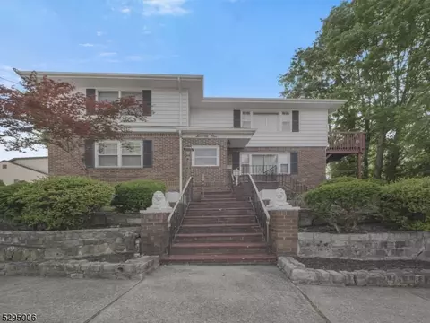 71 Anderson Ave, Totowa, NJ 07512