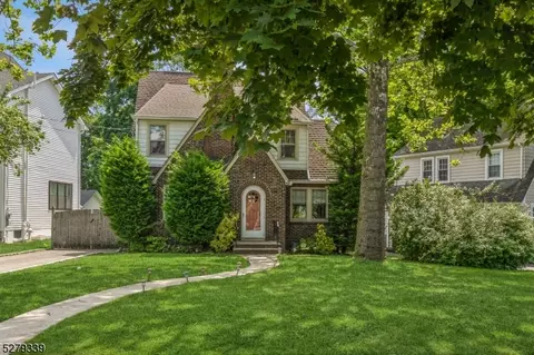 46 Parkview Dr, Millburn, NJ 07041