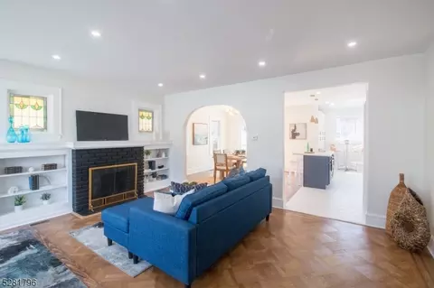 210 Jacoby St, Maplewood, NJ 07040
