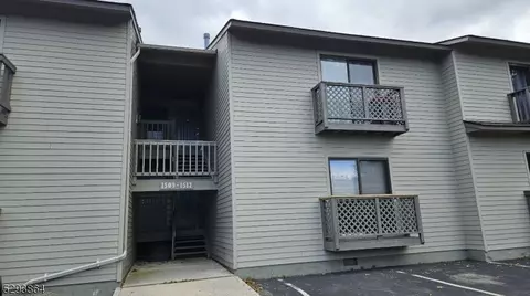 1511 Spruce Hills Dr, Glen Gardner, NJ 08826