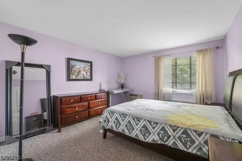 97 Troy Dr #D, Springfield, NJ 07081 photo 10
