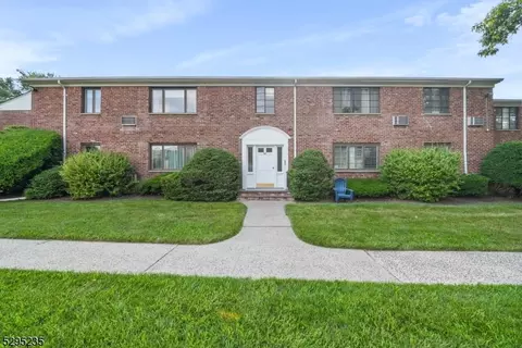 97 Troy Dr #D, Springfield, NJ 07081
