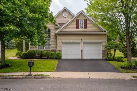7 Bayard Rd, Franklin Twp, NJ 08873
