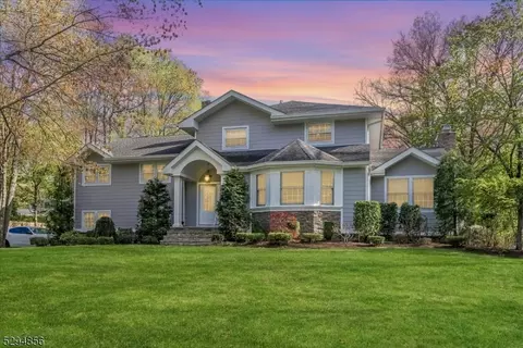 476 Ivy Ave, Haworth, NJ 07641