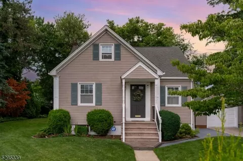 313 Dietz St, Roselle, NJ 07203