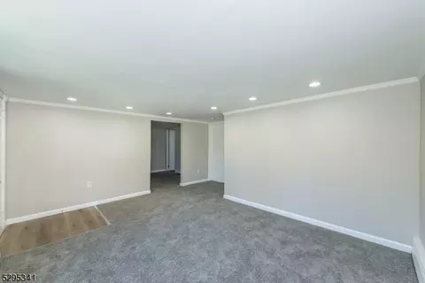33 Maple Ave, Hardyston, NJ 07460 photo 7