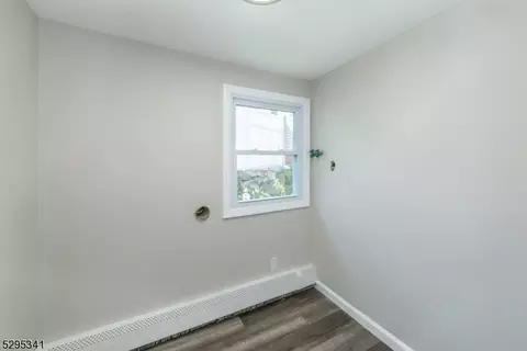 33 Maple Ave, Hardyston, NJ 07460 photo 12