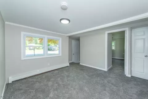 33 Maple Ave, Hardyston, NJ 07460 photo 14
