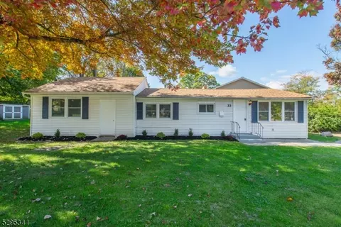 33 Maple Ave, Hardyston, NJ 07460