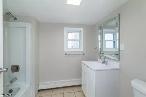 33 Maple Ave, Hardyston, NJ 07460 photo 3