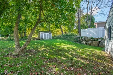 33 Maple Ave, Hardyston, NJ 07460 photo 2