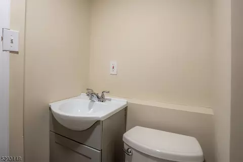 528 Melrose Ave, Middlesex, NJ 08846 photo 25