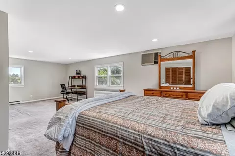 528 Melrose Ave, Middlesex, NJ 08846 photo 18