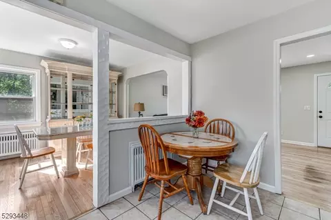 528 Melrose Ave, Middlesex, NJ 08846 photo 12