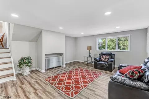 528 Melrose Ave, Middlesex, NJ 08846 photo 22