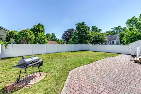 528 Melrose Ave, Middlesex, NJ 08846 photo 29