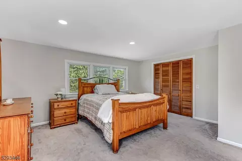 528 Melrose Ave, Middlesex, NJ 08846 photo 17
