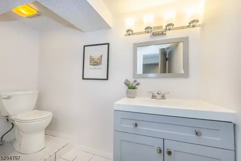 29 Pleasant Way, Montclair, NJ 07042 photo 19