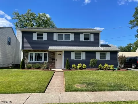 32 E Shirley Ave, Woodbridge Twp, NJ 07067