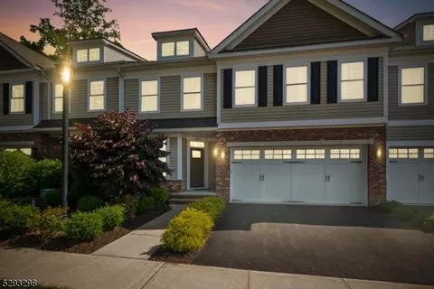 207 Echo Ridge Way, Mountainside, NJ 07092