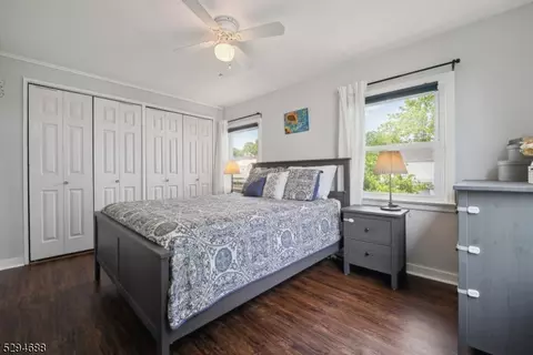 608 Thomas Pl, Bound Brook, NJ 08805 photo 9