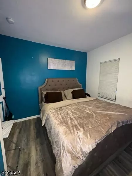 709 E 7th St, Plainfield, NJ 07062 photo 8