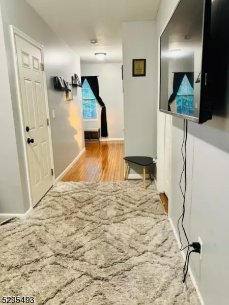 709 E 7th St, Plainfield, NJ 07062 photo 4