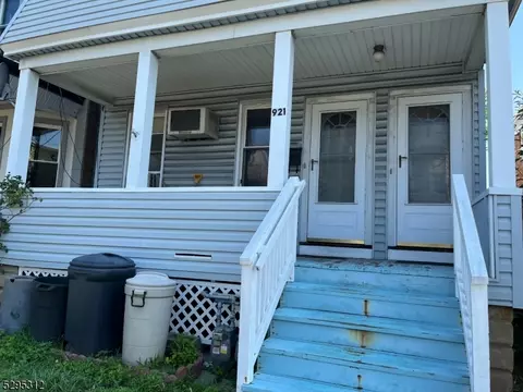 921 South St, Elizabeth, NJ 07202