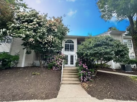 51 Brookside Ln #51, Mount Arlington, NJ 07856